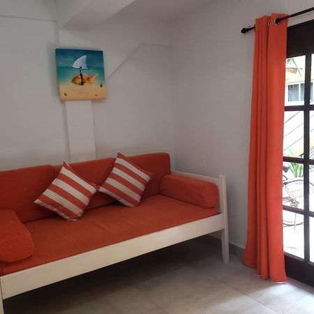 Beach Club Budget Rooms At Popeyes Caye Caulker Ngoại thất bức ảnh