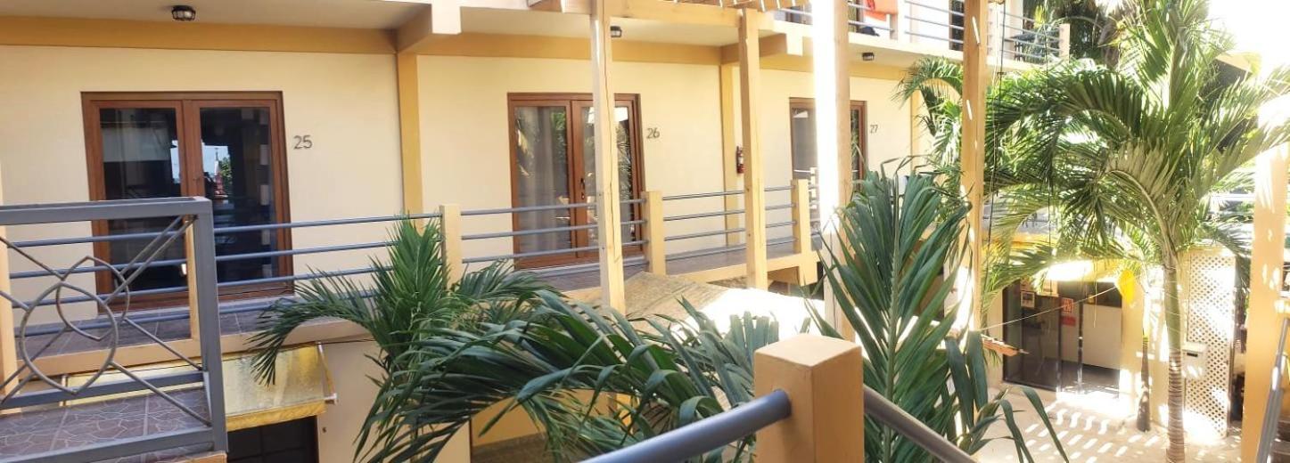Beach Club Budget Rooms At Popeyes Caye Caulker Ngoại thất bức ảnh