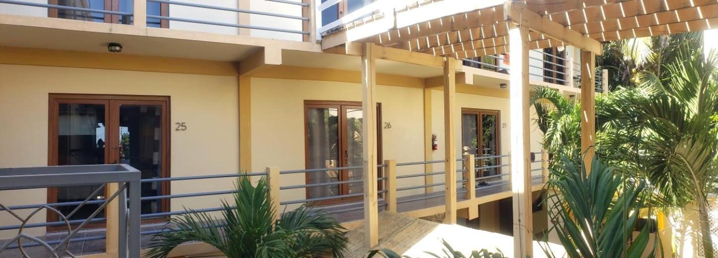 Beach Club Budget Rooms At Popeyes Caye Caulker Ngoại thất bức ảnh