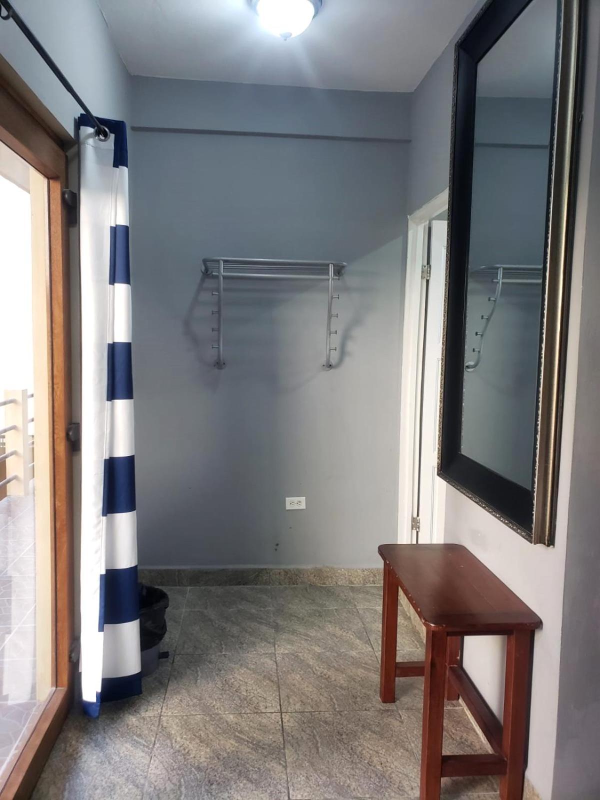 Beach Club Budget Rooms At Popeyes Caye Caulker Ngoại thất bức ảnh