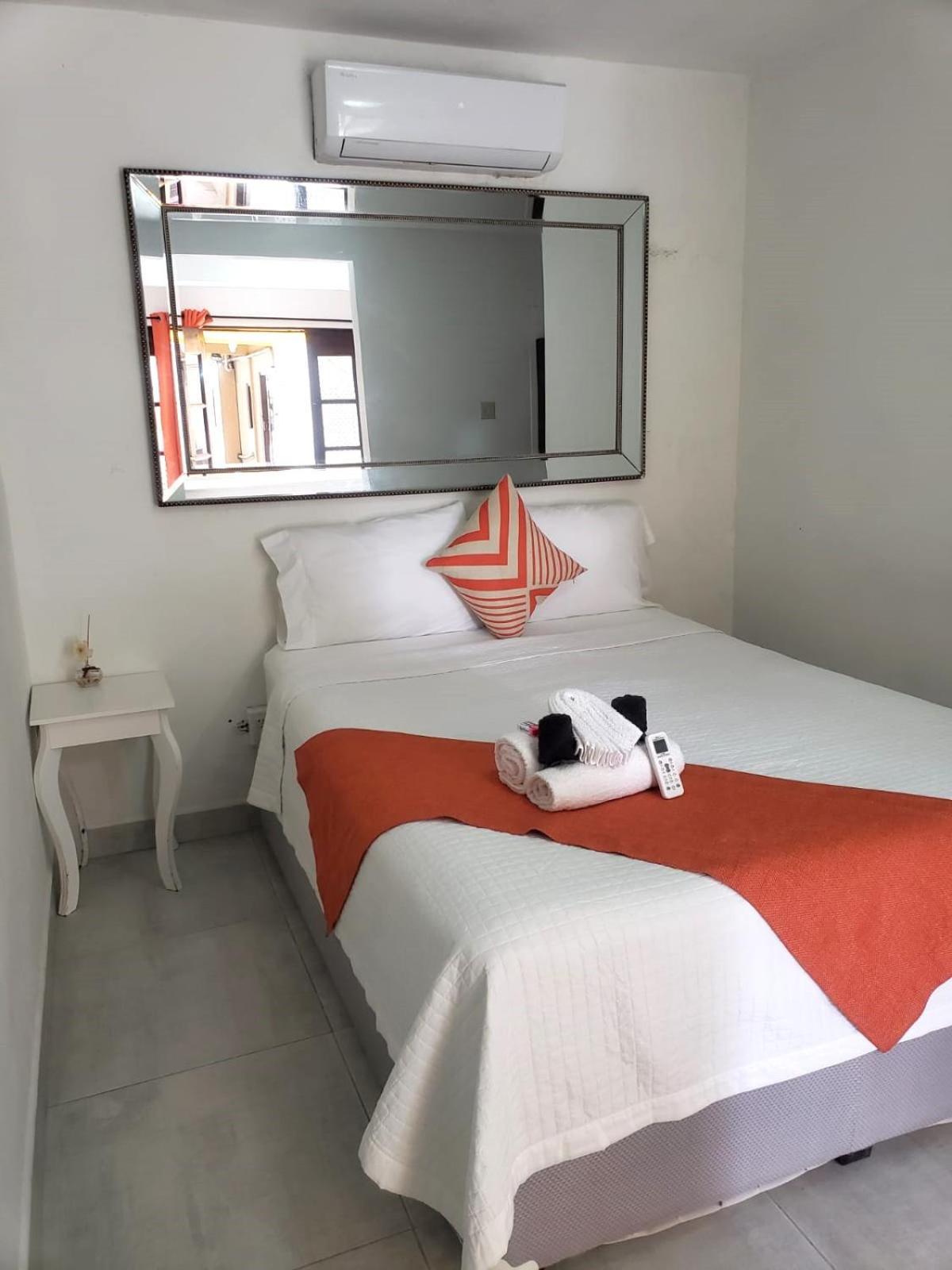 Beach Club Budget Rooms At Popeyes Caye Caulker Ngoại thất bức ảnh
